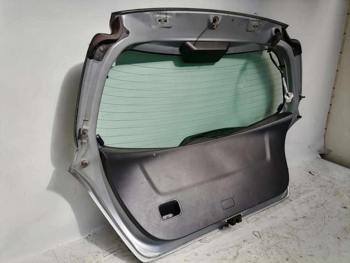 Toyota Yaris XP9 original Heckklappe mit Heckscheibe Silber Bj.2006